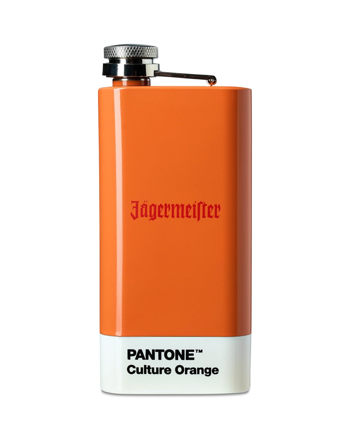 Narancssárga laposüveg Jägermeister és Pantone Culture Orange felirattal, fehér háttéren