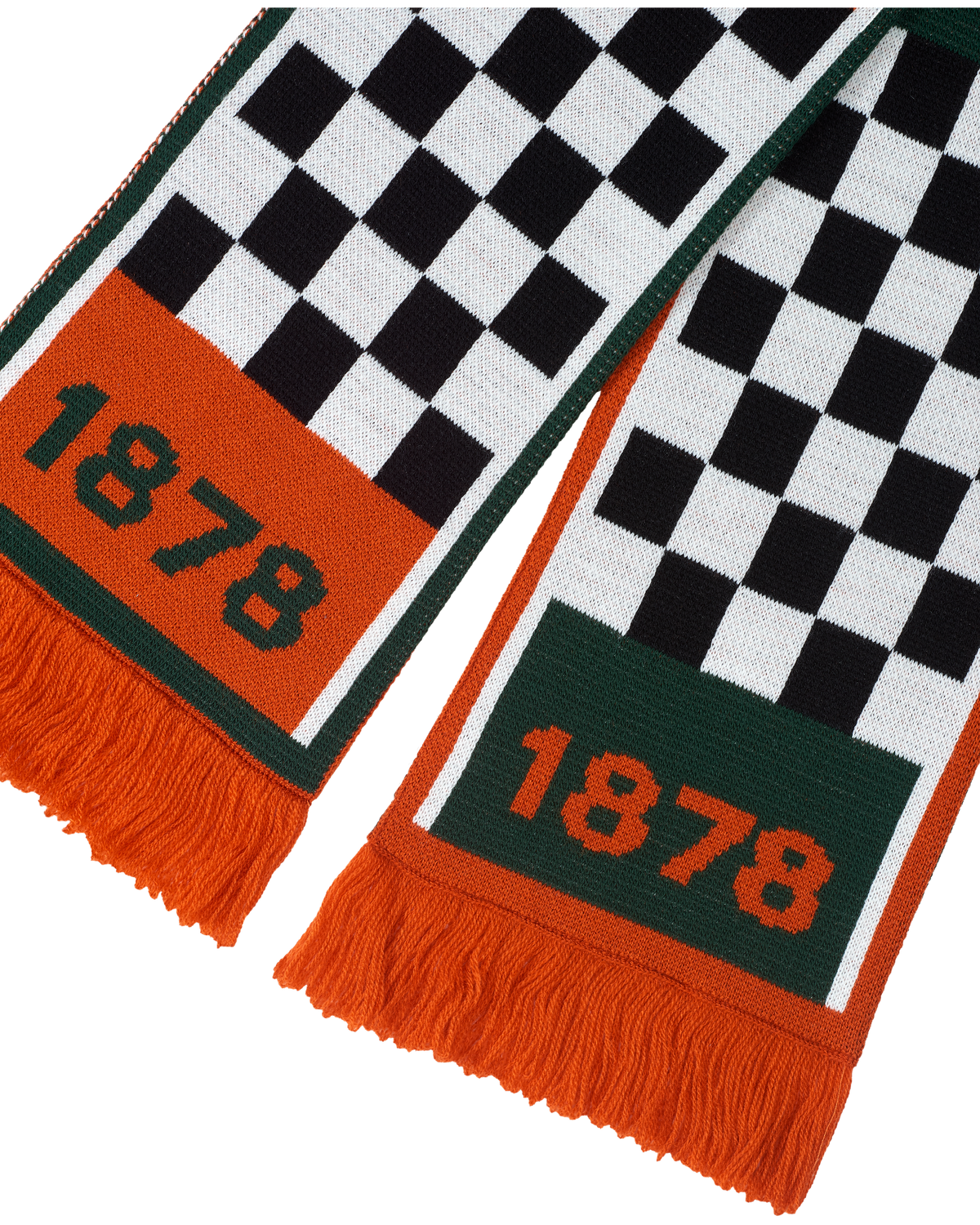 Jägermeister Racing sál kockás mintával és „1878” felirattal.