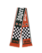 Jägermeister Racing sál kockás mintával és csillagokkal, rajta a Jägermeister logóval és a vállalat alapítási évével, 1878-cal.